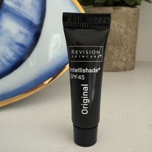 Revision skincare intellishade spf 45 truphysical tinted new